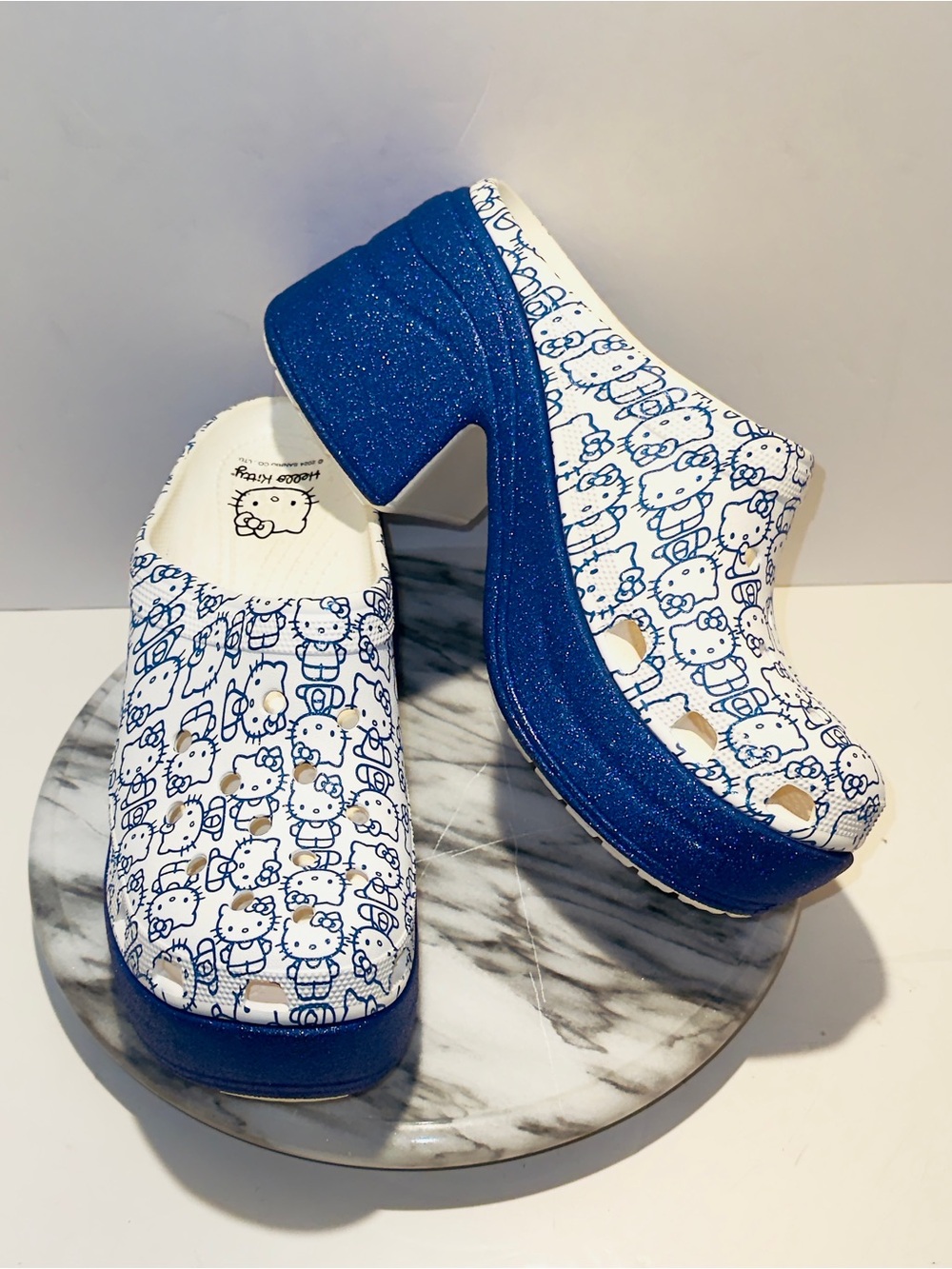 Crocs Sanrio Hello Kitty Women's Size 12 Platform Siren Clogs Blue/White Glitter